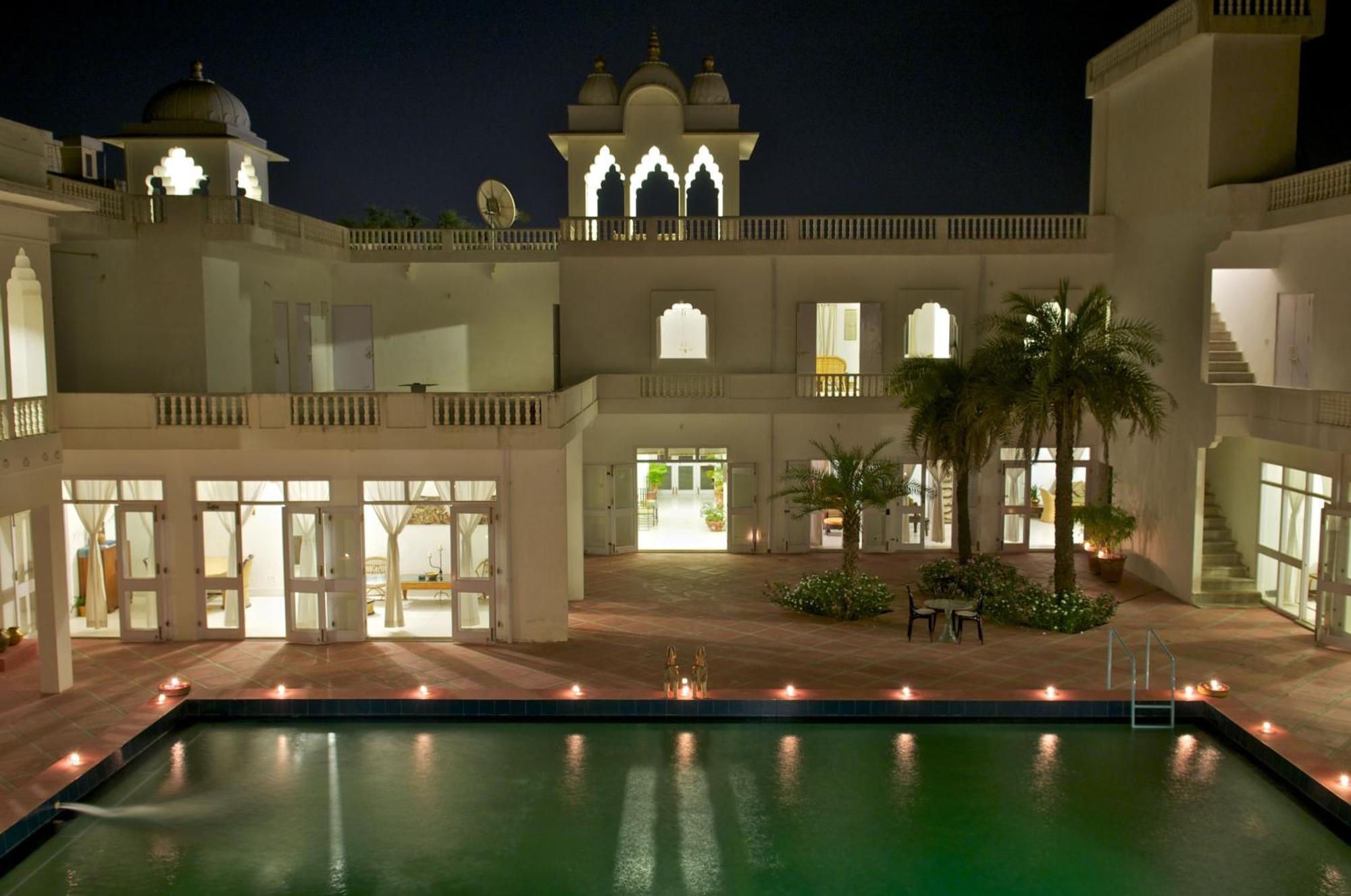 Savista Retreat Hotel Jaipur Exterior photo
