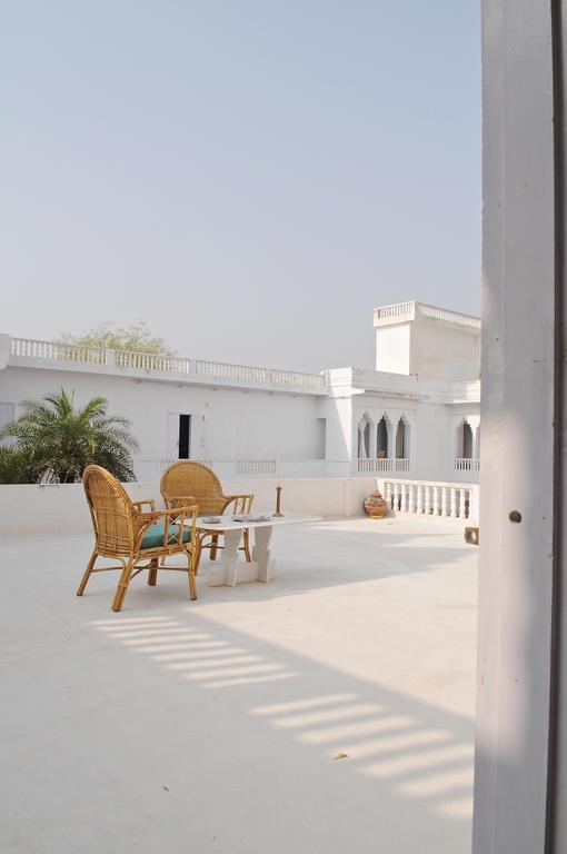 Savista Retreat Hotel Jaipur Exterior photo